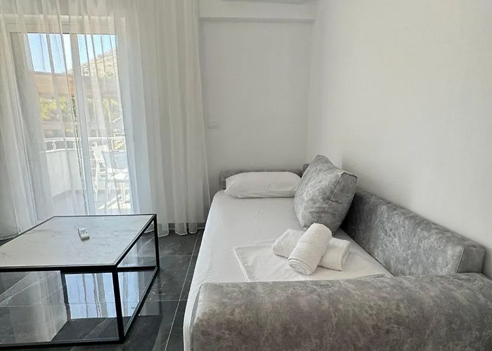 Noya Sr 3* Sarandë
