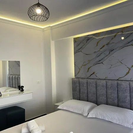 Noya Sr * Sarandë